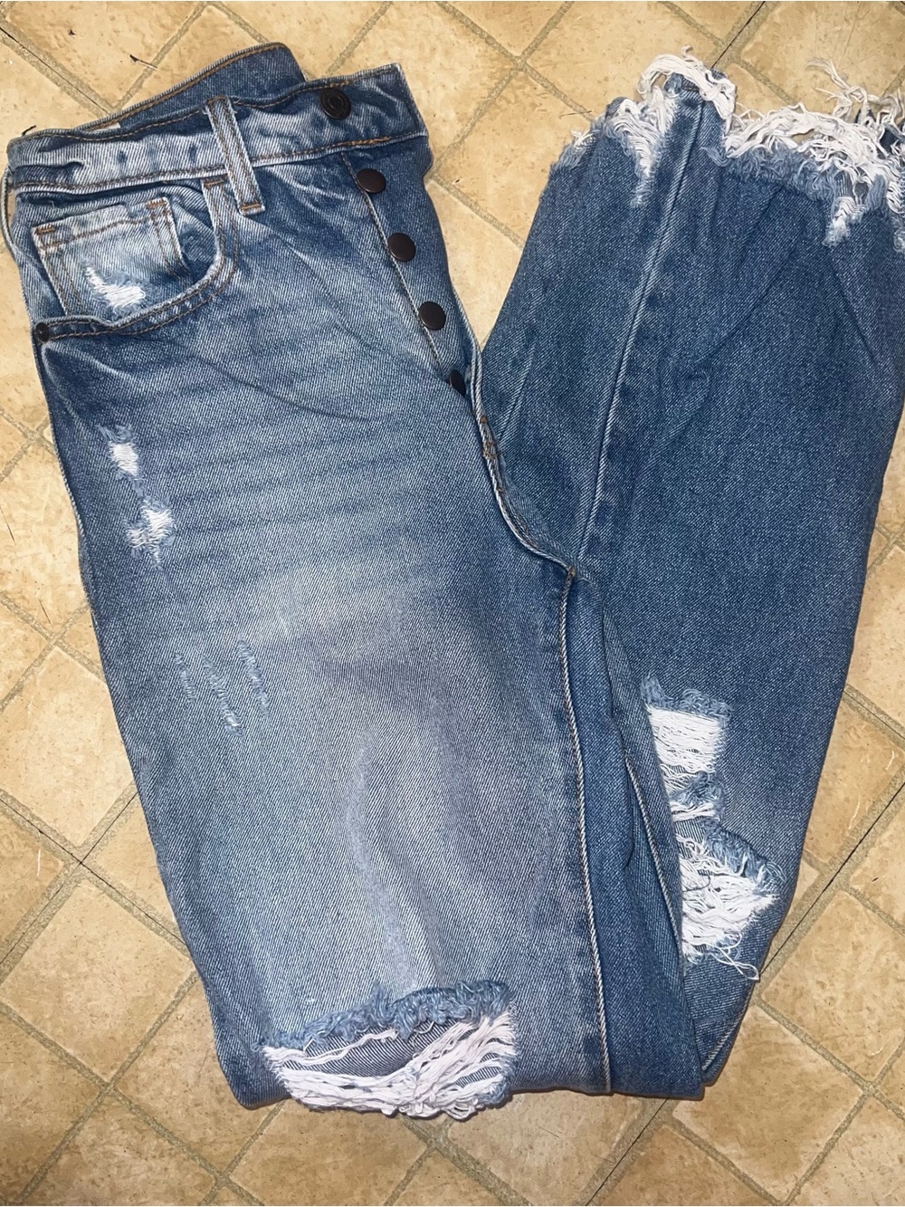 Distressed Relaxed Boyfriend Jeans